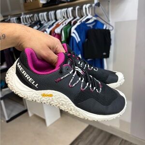 Merrell Trail Glove 7 Women's Size 9.5 Black Pink Vibram Sneakers Shoes Hiking
